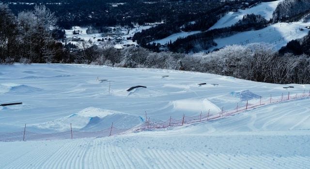 日帰りスキーツアーの出発時間は夜発か朝発か 日帰りスキーツアーの出発時間は夜発か朝発か