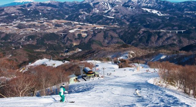 スノボに行く場合、どんなツアーで行くとよいか